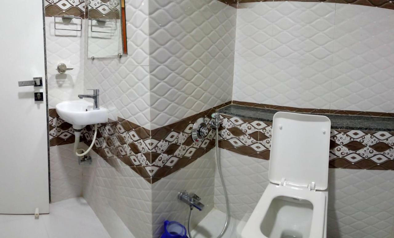 Hotel Shahi Darbar Navsari Экстерьер фото